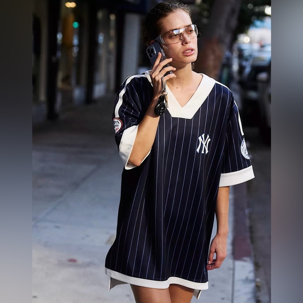 NWT FP Movement X Wild Collective Yankees Stripe Tunic - Picture 3 of 3
